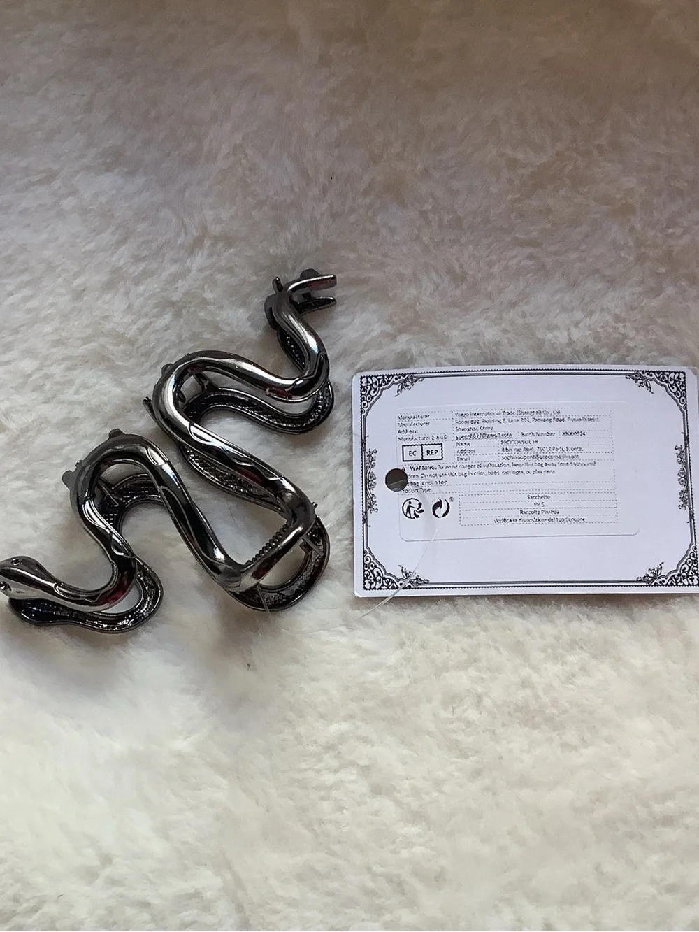 Darkstore Berlin Dark Silver Snake Hair Claw Clip